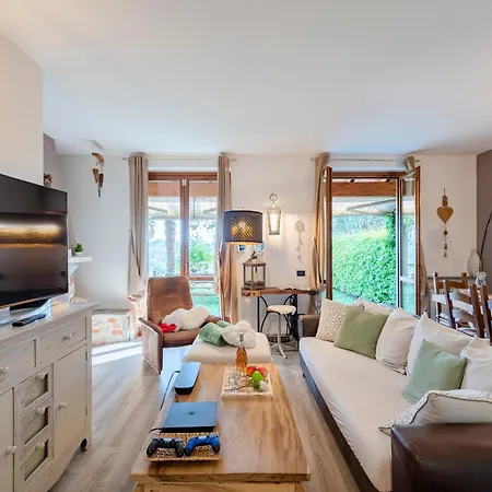 Homesweethome Lake-View Villetta A Schiera With Garden - Happy Rentals Casa vacanze Besozzo