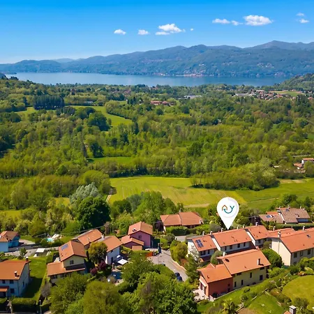 Homesweethome Lake-View Villetta A Schiera With Garden - Happy Rentals *