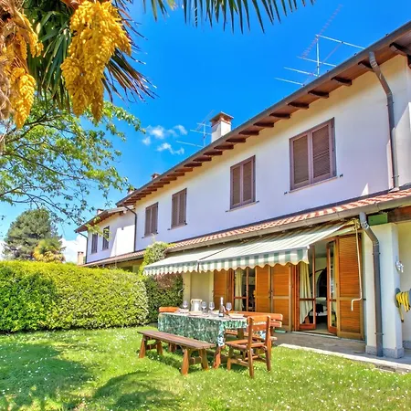 Homesweethome Lake-View Villetta A Schiera With Garden - Happy Rentals Casa vacanze Besozzo