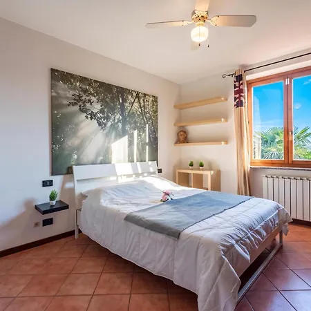 Casa vacanze Homesweethome Lake-View Villetta A Schiera With Garden - Happy Rentals