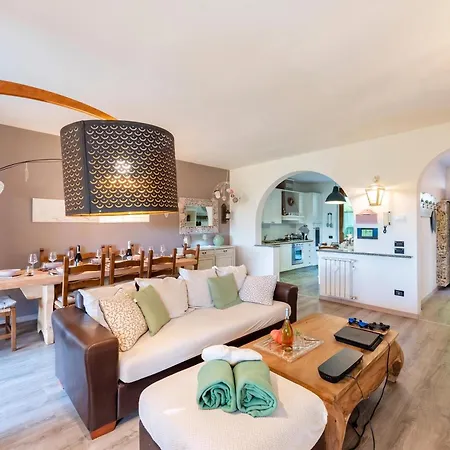 Holiday home Homesweethome Lake-View Villetta A Schiera With Garden - Happy Rentals