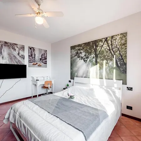 Homesweethome Lake-View Villetta A Schiera With Garden - Happy Rentals